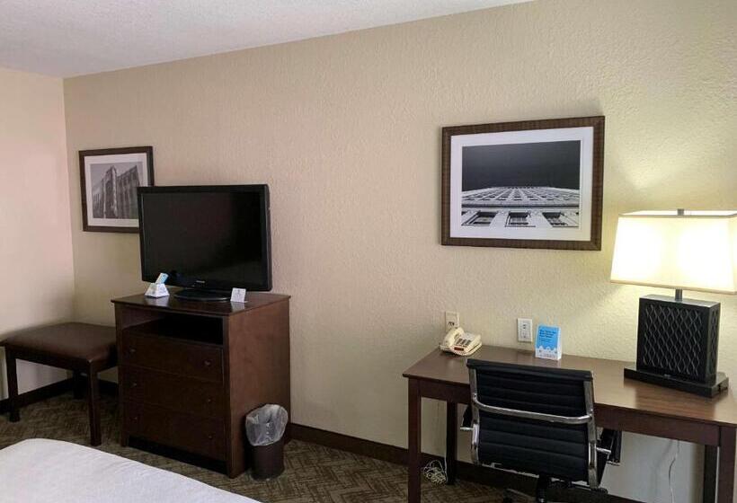 غرفة قياسية رباعية, Best Western Gardendale