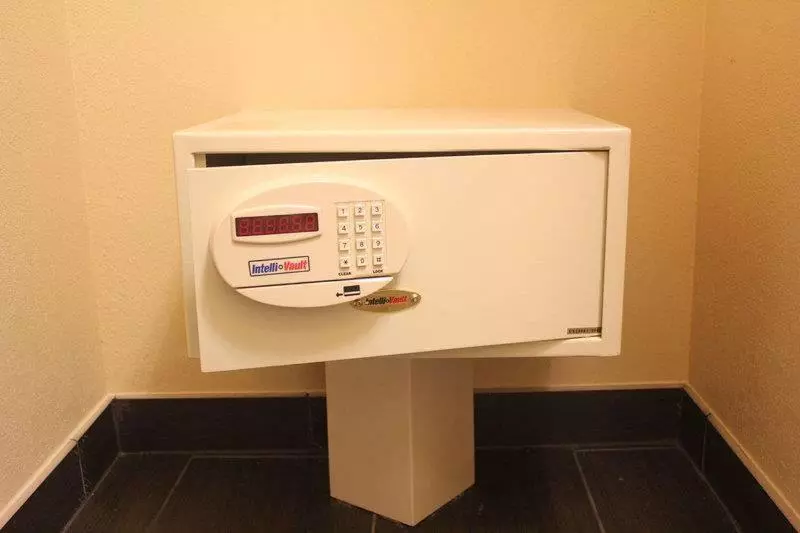 キングサイズベッドのスイートルーム, Best Western Slidell