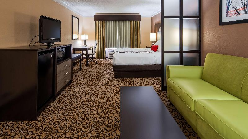 جناح سرير كينج, Best Western Slidell