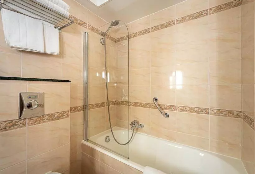 اتاق لوکس با چشم‌انداز, Corsica & Spa
