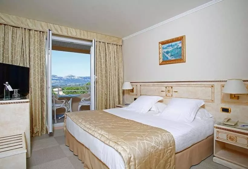 اتاق کلاسیک, Corsica & Spa