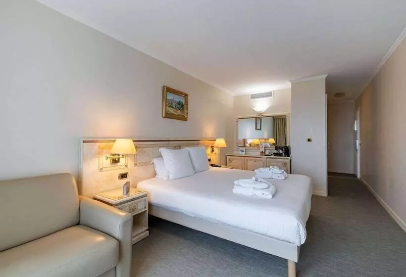 اتاق لوکس با چشم‌انداز, Corsica & Spa