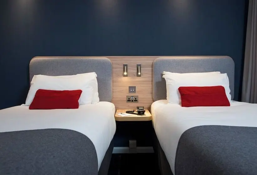 اتاق استاندارد, Holiday Inn Express Bath, An Ihg