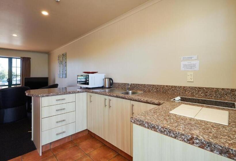 Люкс Deluxe 2 Спальни, Lobster Inn Motel