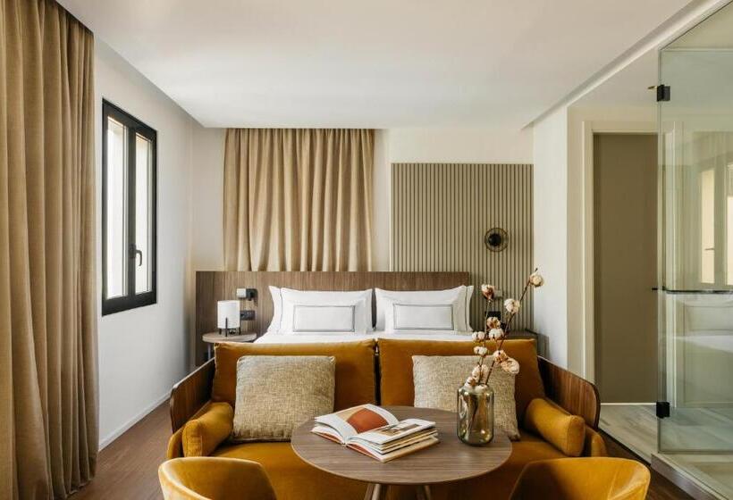 سوییت جونیور, Casa De Las Artes, Member Of Meliá Collection