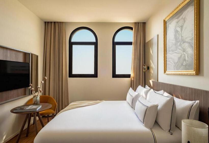 سوئیت جونیور با تراس, Casa De Las Artes, Member Of Meliá Collection