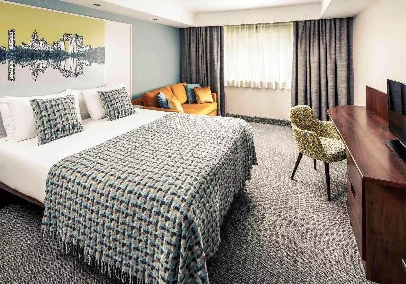 اتاق کلاسیک, Mercure Swansea