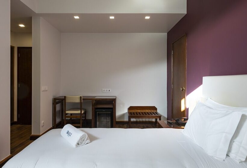 اتاق استاندارد, Rali Viana