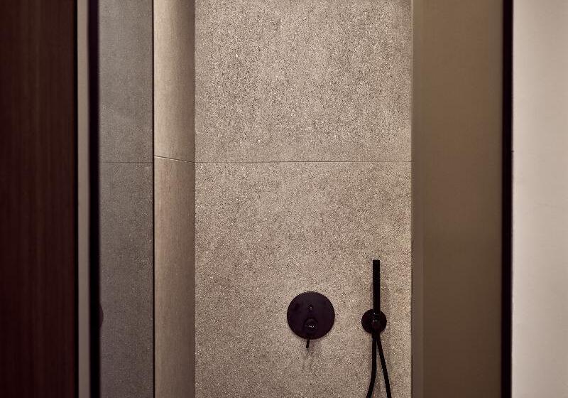 اتاق لوکس, Rosedale Hotel Hong Kong