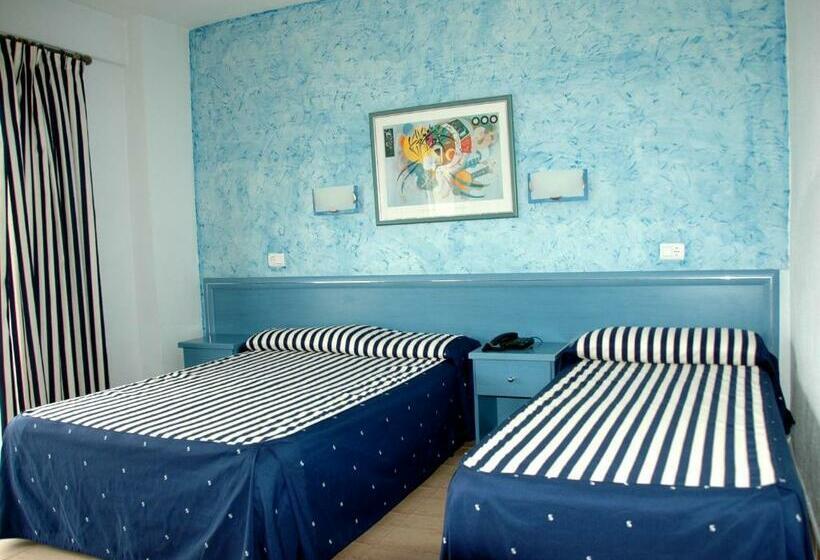 スタンダードルーム, Santa Monica Playa