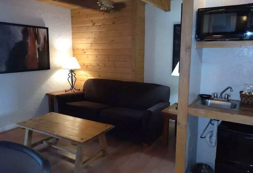 ファミリールーム, The Boulder Creek Lodge