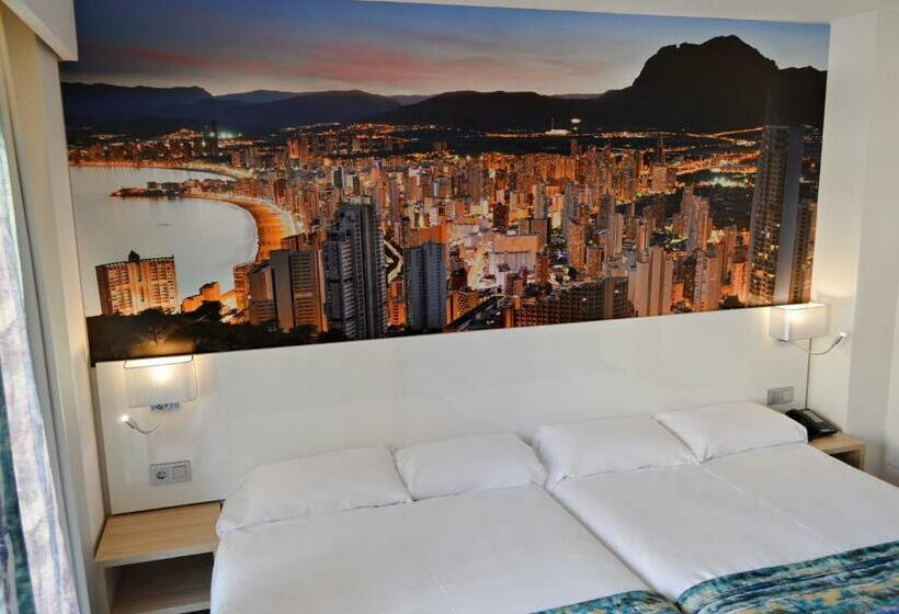 4인용 스탠다드 룸, Tropic