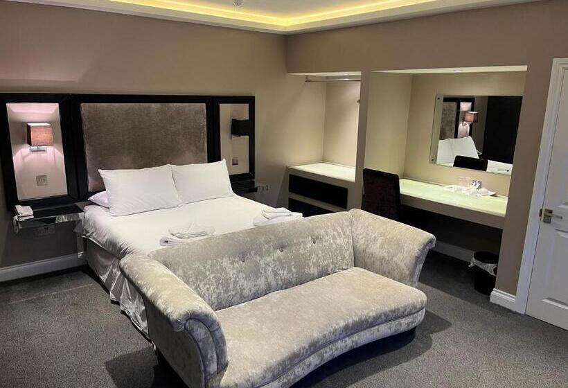 اتاق خانوادگی, Limes Hotel