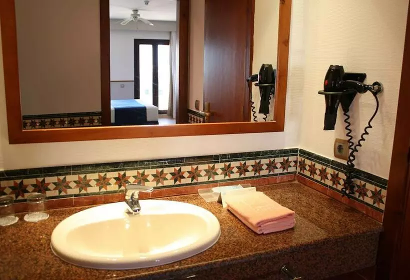 اتاق استاندارد, Playacanela