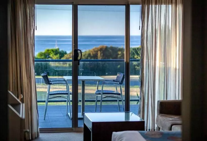 Suite Familiar, Beachfront Bicheno