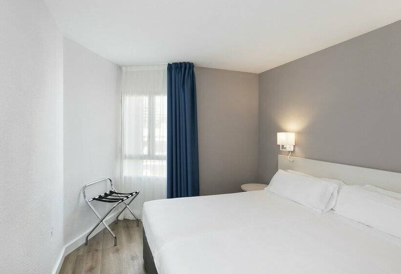 带2个卧室的公寓, Sol Puerto Marina