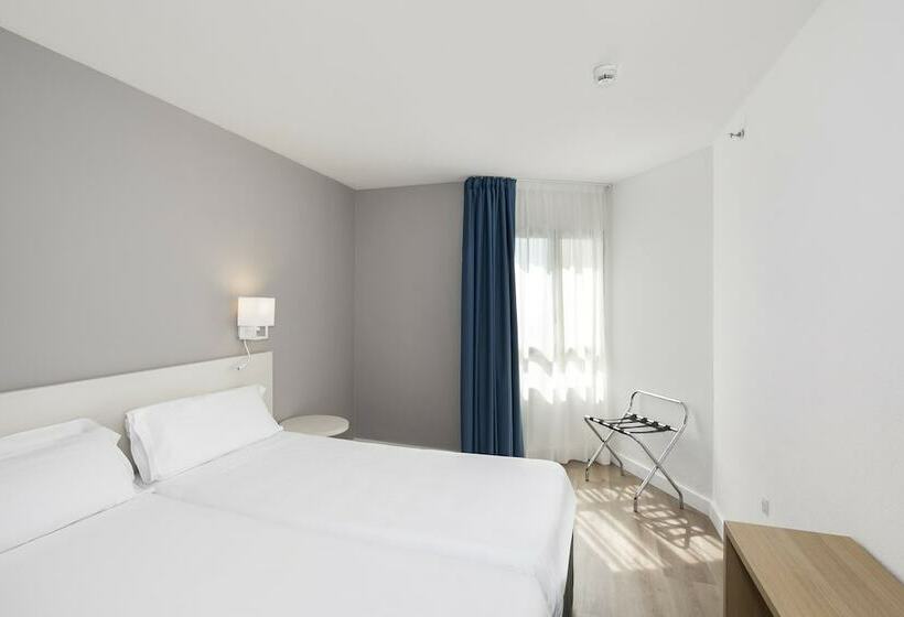 带2个卧室的公寓, Sol Puerto Marina