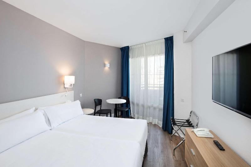 스탠다드 스튜디오, Sol Puerto Marina