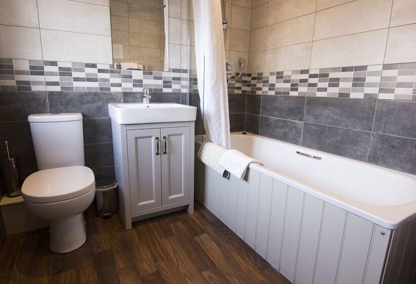 חדר קומפורט, St. Davids Cross