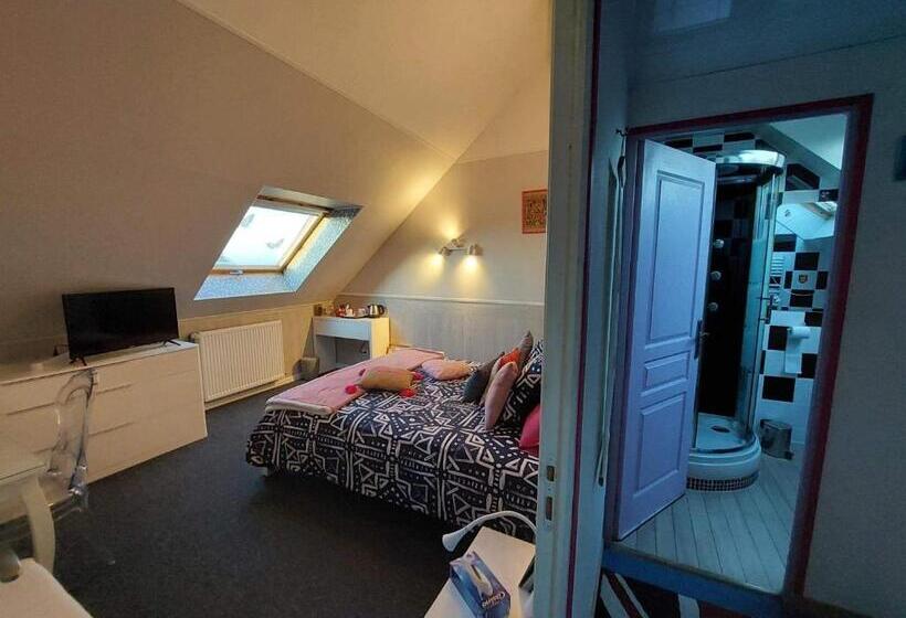 Семейный Номер, Le Relais De L Aube