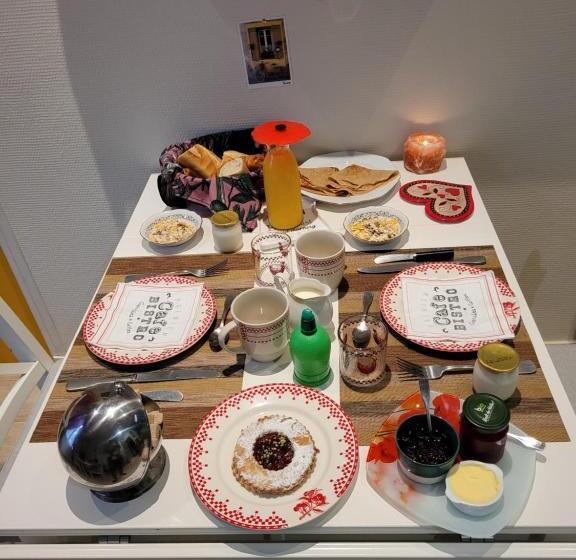 Семейный Номер, Le Relais De L Aube