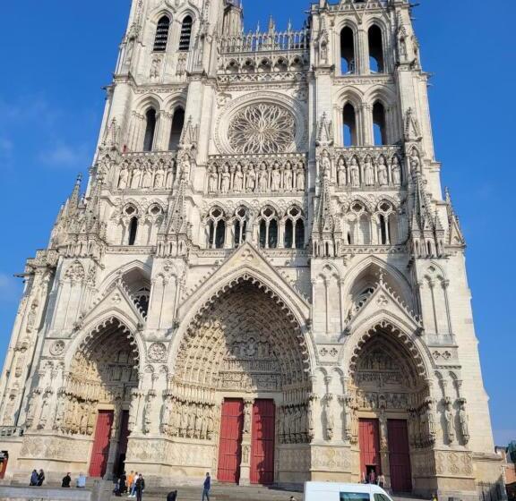 Семейный Номер, Le Relais De L Aube