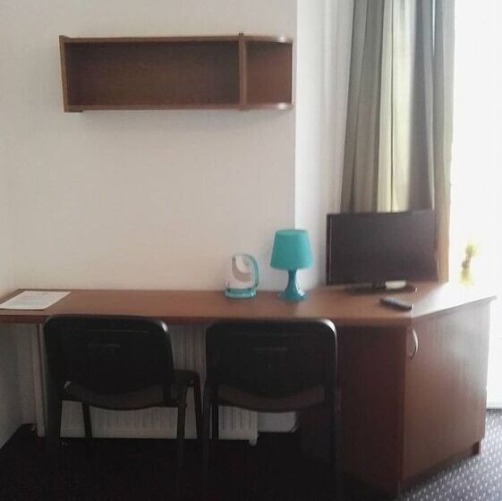 Трехместный Номер Стандарт с Балконом, Dom Wczasowy Barbara