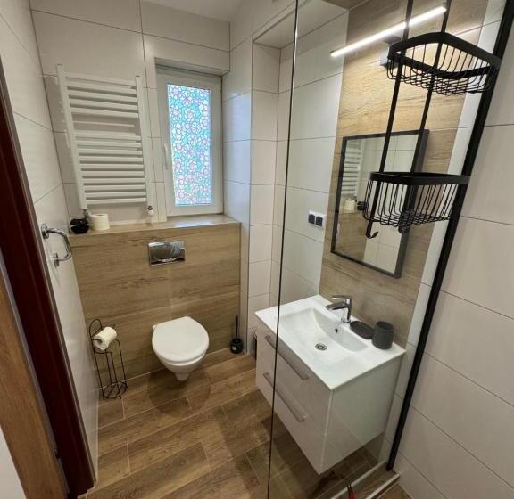 Четырехместный Номер Стандарт, Dom Wczasowy Barbara