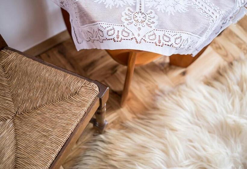 اتاق استاندارد, Gronik