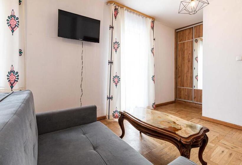 Standard Triple Room with Terrace, Gronik