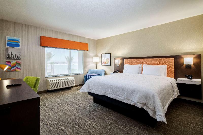 Quarto Estandar Cama King, Hampton Inn & Suites Indio
