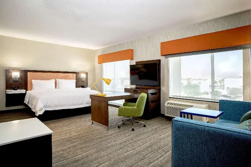 キングサイドベッドのスタンダードワンルーム, Hampton Inn & Suites Indio