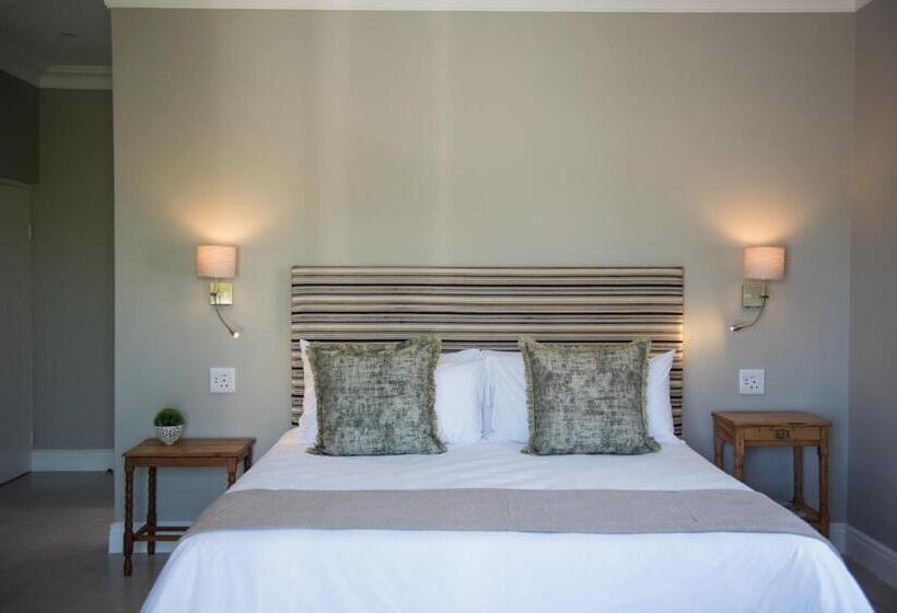 带大床的豪华间, The Whale On Main B&b