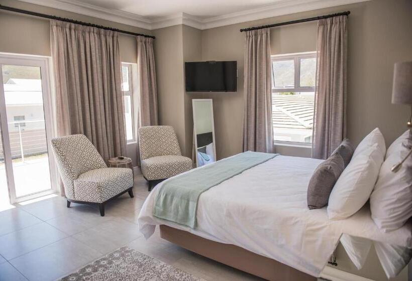 带大床的豪华间, The Whale On Main B&b