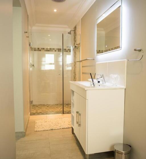 豪华房间, The Whale On Main B&b