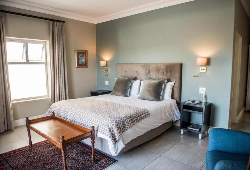 带大床的豪华间, The Whale On Main B&b