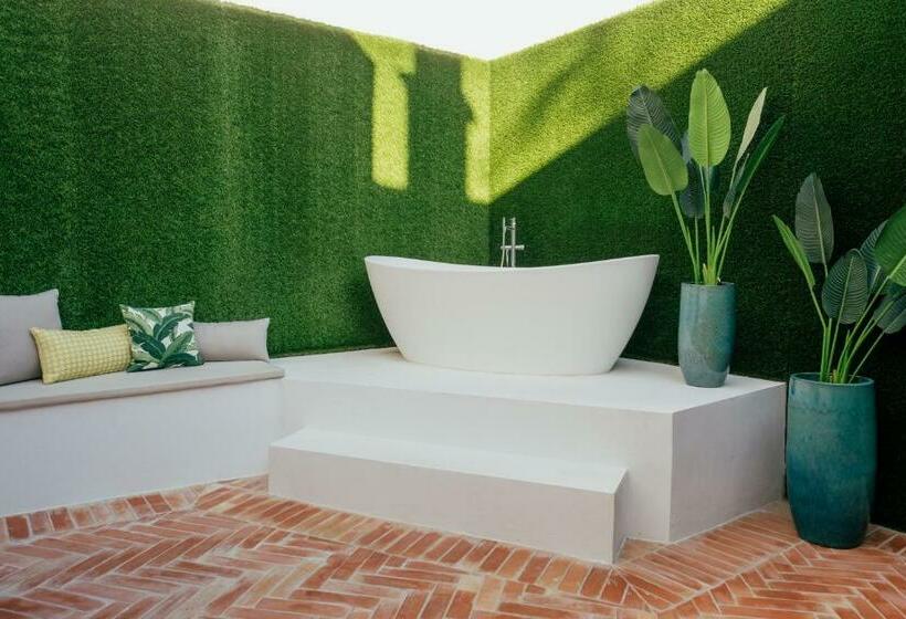 Executive-sviitti, Cetina Sevilla