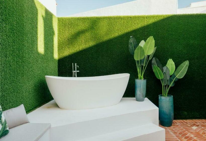 Executive-sviitti, Cetina Sevilla