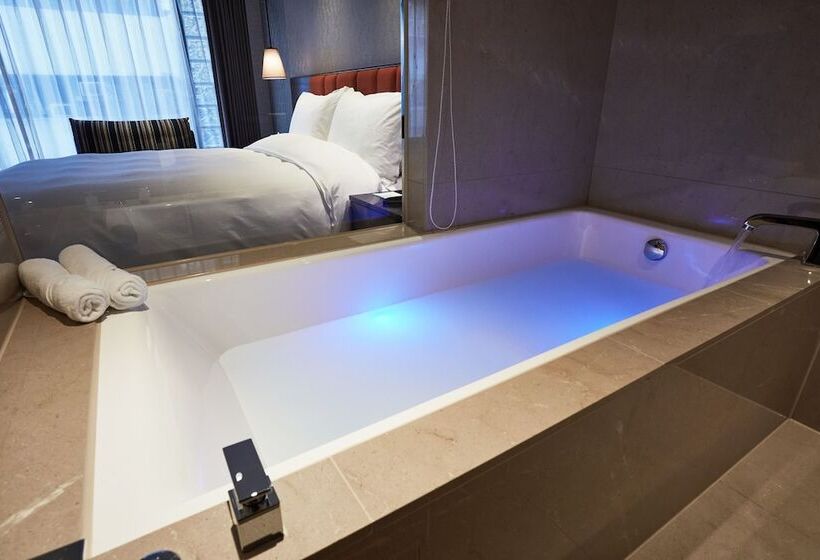 اتاق لوکس, Tango Inn Taipei Zhongshan