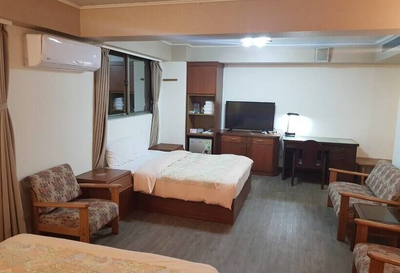 اتاق خانوادگی, Hsinchu World Trade Business Hall