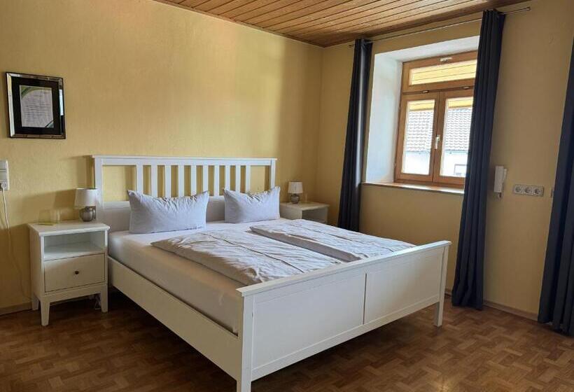 Quarto Deluxe, Zum Zacherwirt