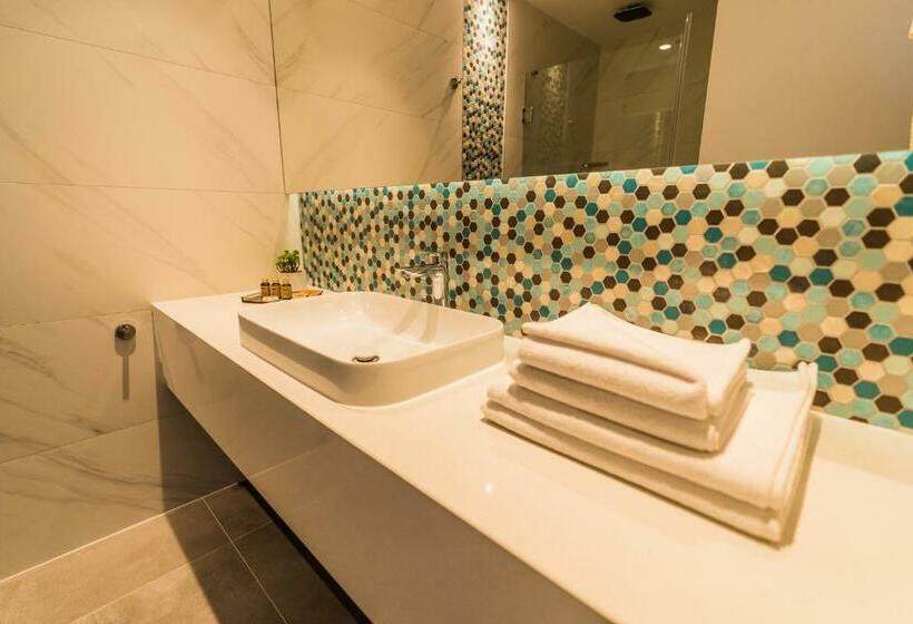 バルコニー付きスタンダードルーム, Aventus