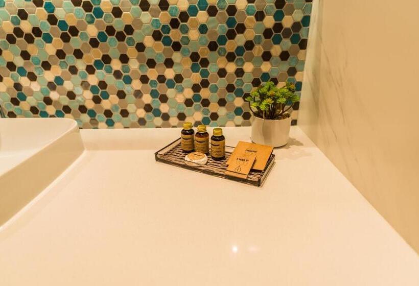 バルコニー付き１ベッドルームアパートメント, Aventus