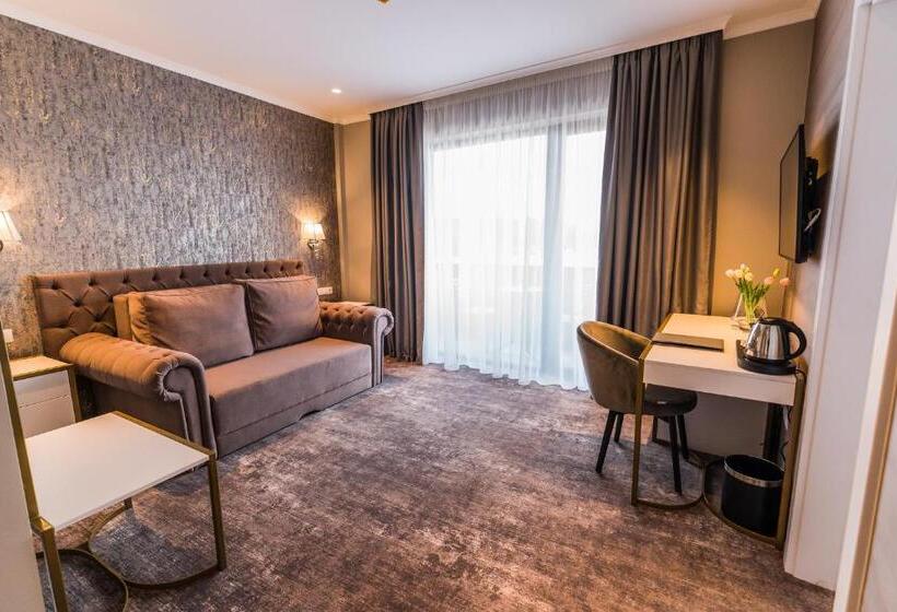 バルコニー付き１ベッドルームアパートメント, Aventus