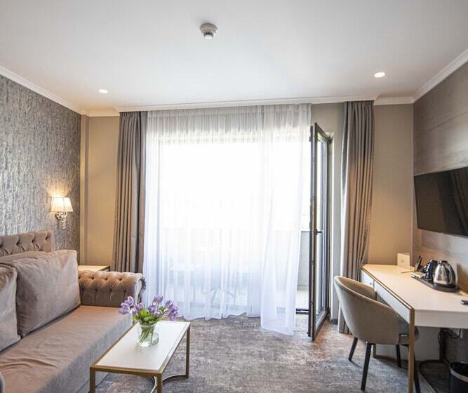 バルコニー付き１ベッドルームアパートメント, Aventus