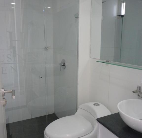 스탠다드 룸 킹사이즈 침대, Business Center