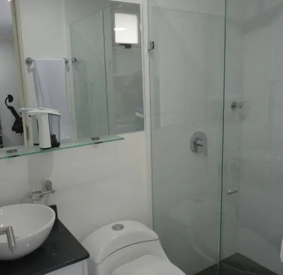 اتاق استاندارد سه تخته با بالکن, Business Center