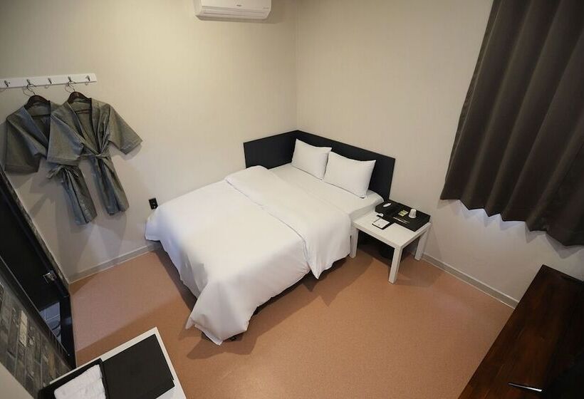 StandaardKamer, Kyungsung Yeogwan