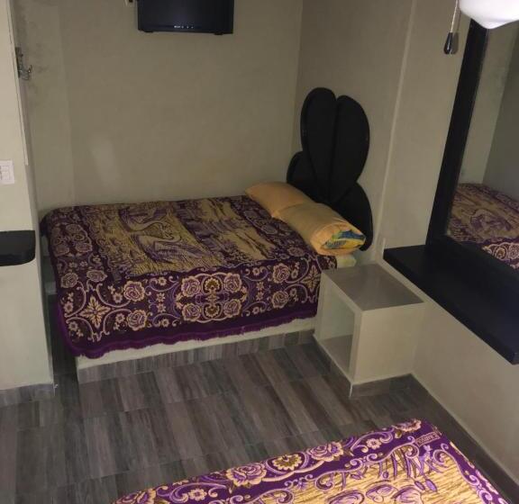 Üç Kişilik Standart Oda, San Martín