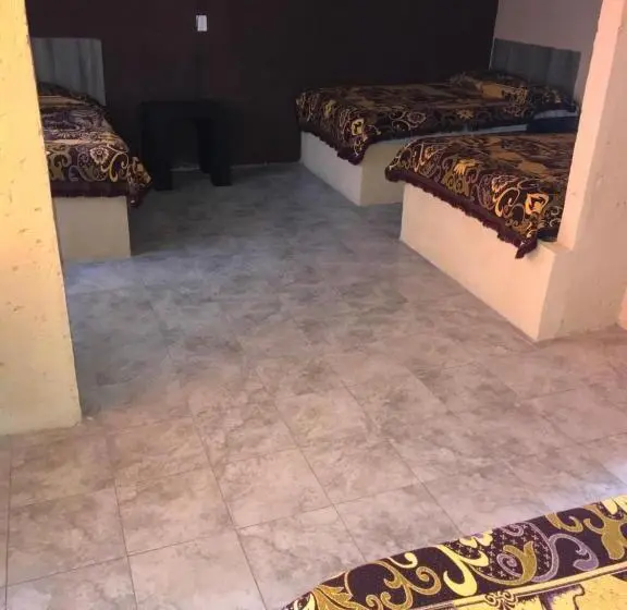 スタンダード４人部屋, San Martín